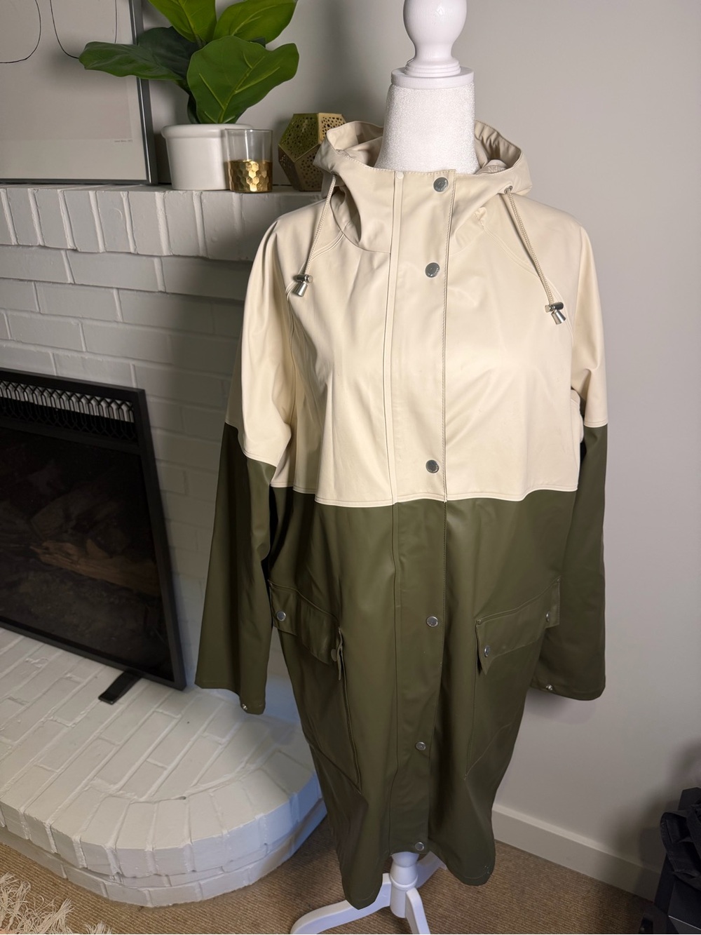 Two-Tone Hooded Raincoat - Cream and Olive